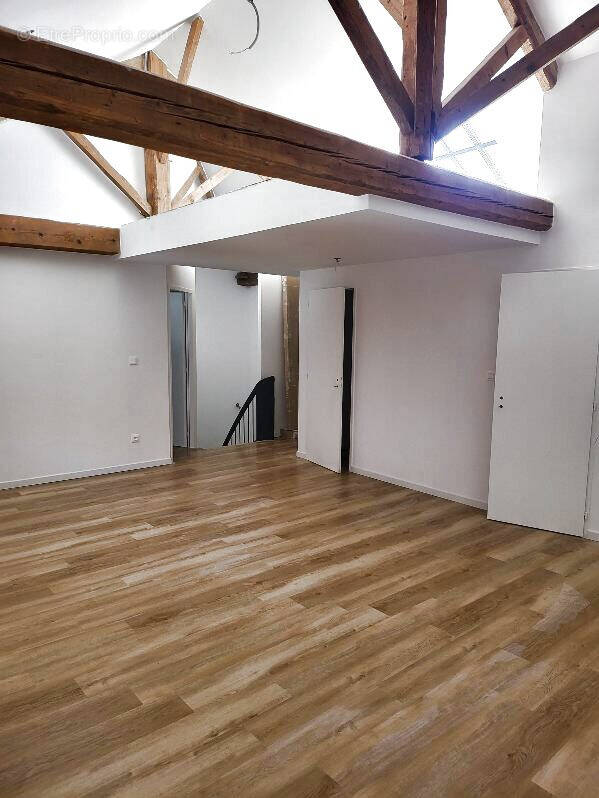 Appartement à BEAUREPAIRE