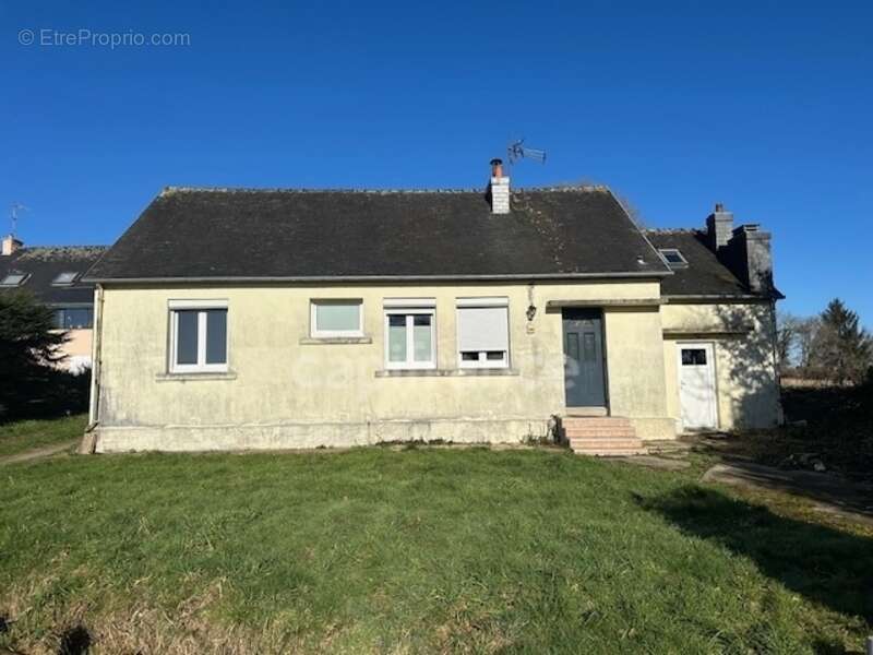 Maison à LANDELEAU