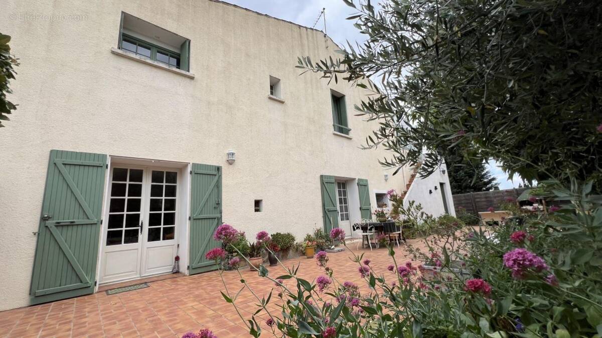 Maison à LEZIGNAN-CORBIERES