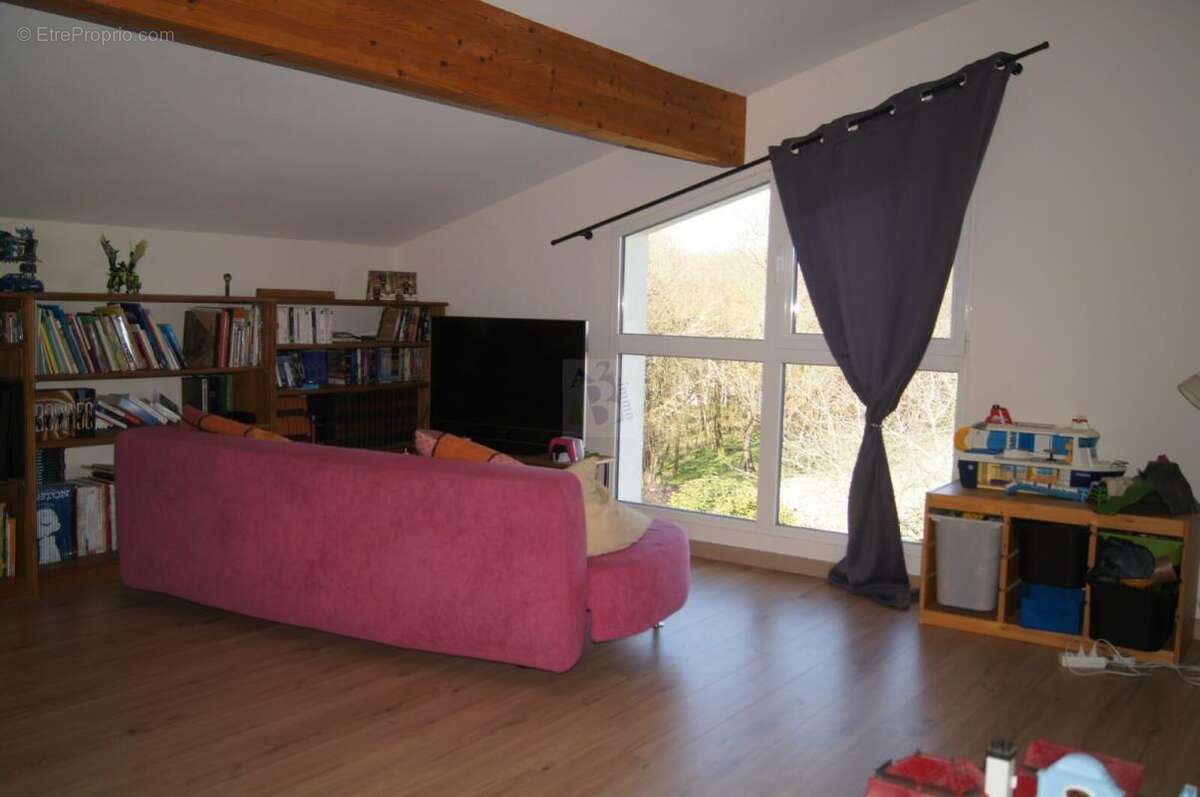 Maison à MORNAC