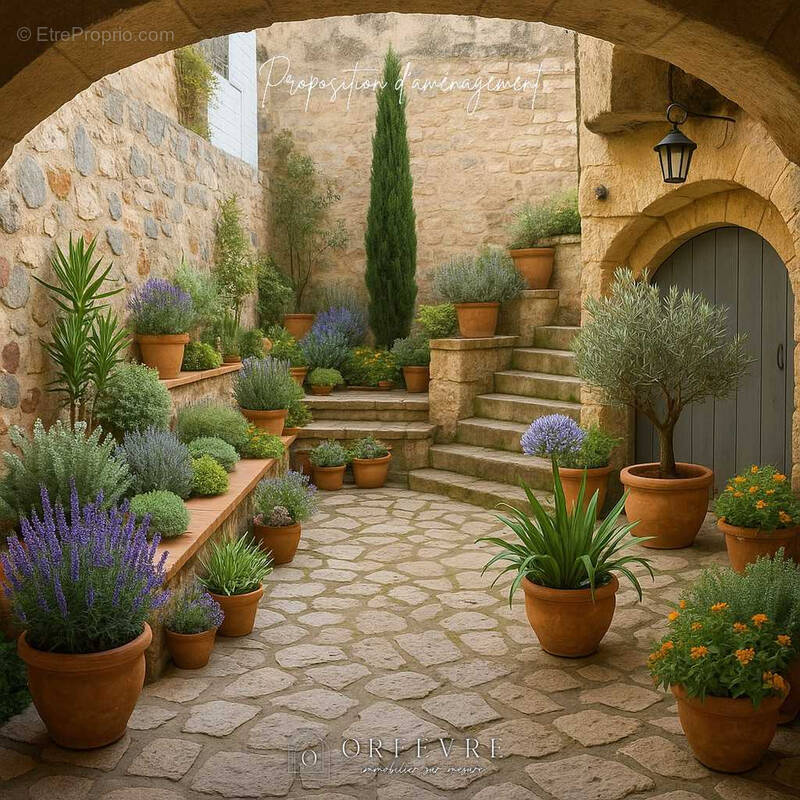 Maison à CASTRIES