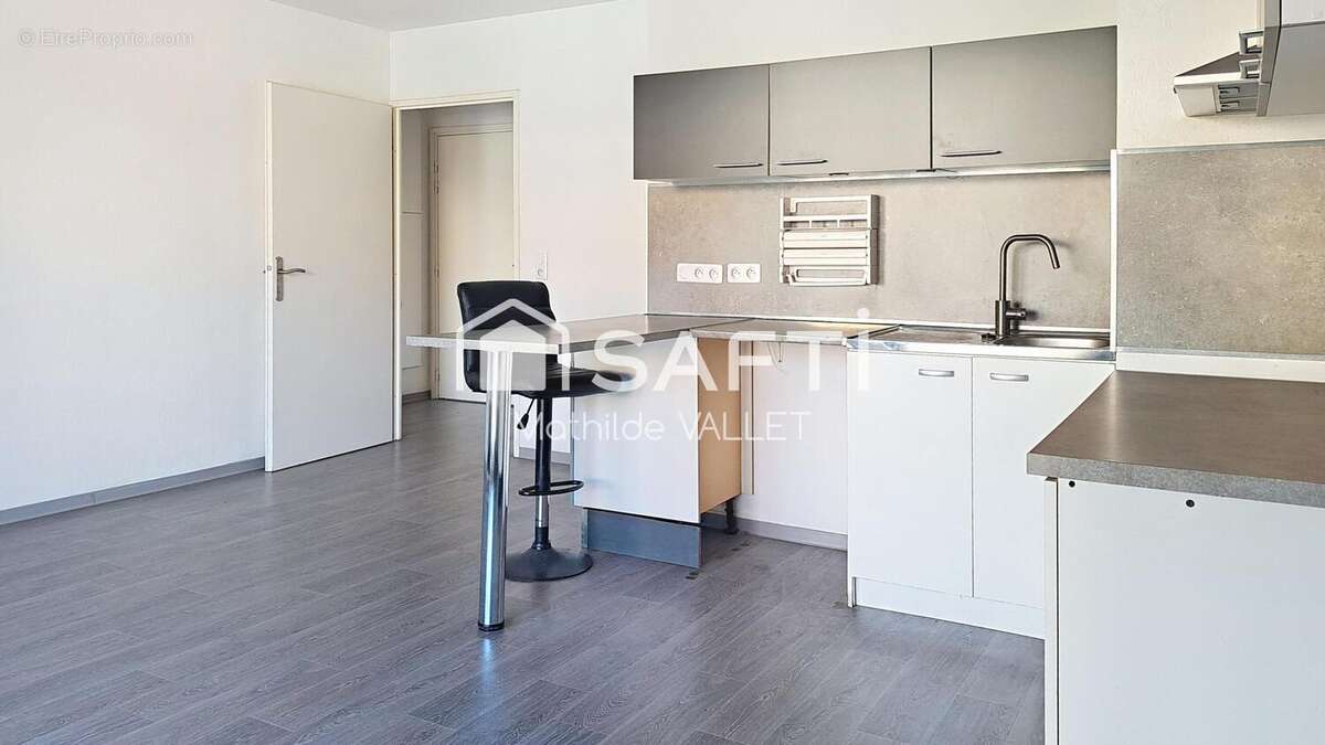 Photo 2 - Appartement à PUGET-SUR-ARGENS