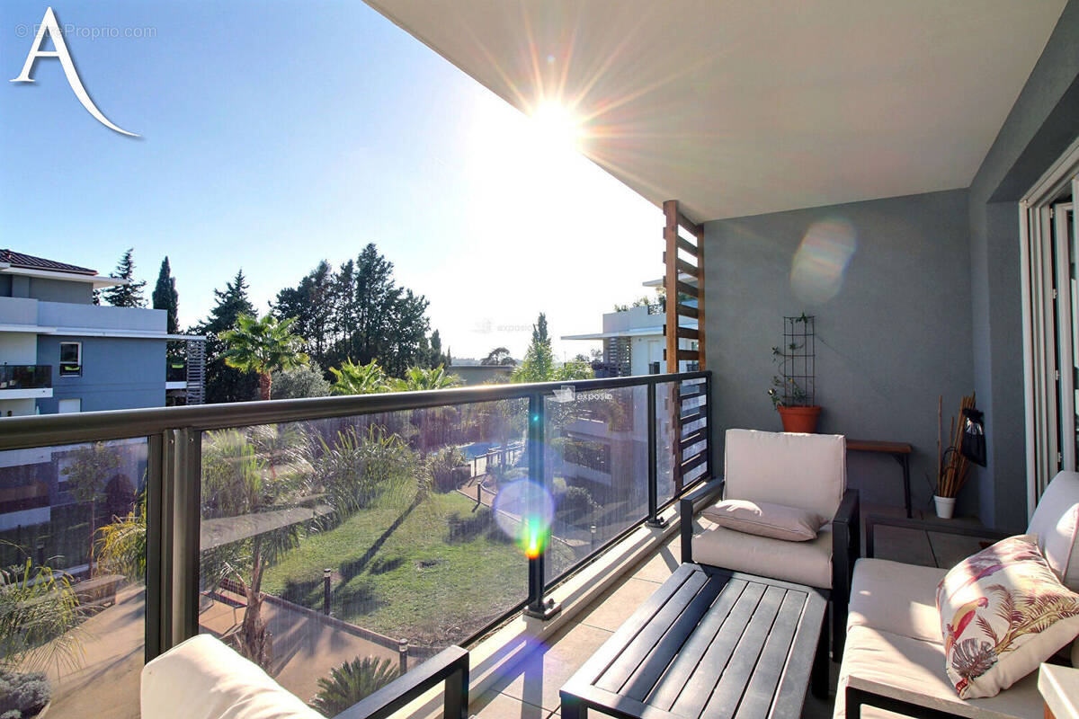 Appartement à MOUGINS