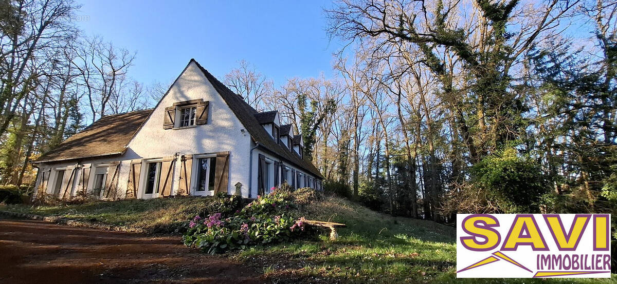 Maison à FERRIERES-EN-GATINAIS