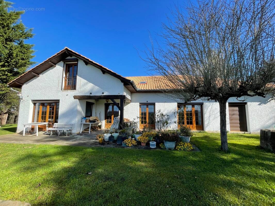 Maison à MIELAN