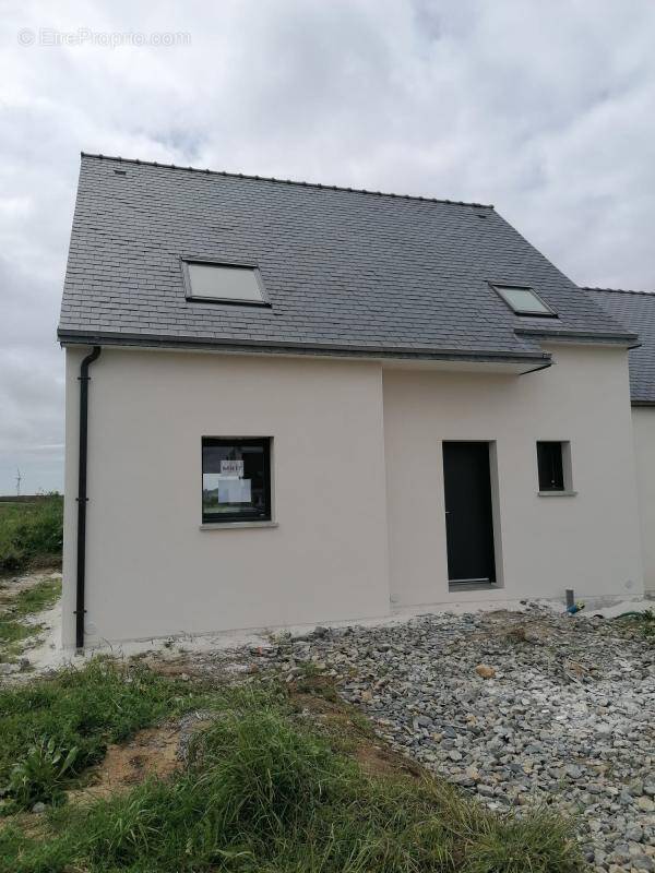 Maison à PLOUEDERN