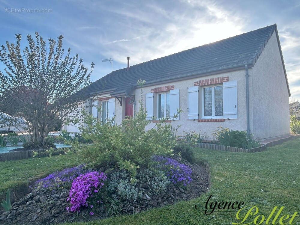 Maison à AUBIGNY-SUR-NERE