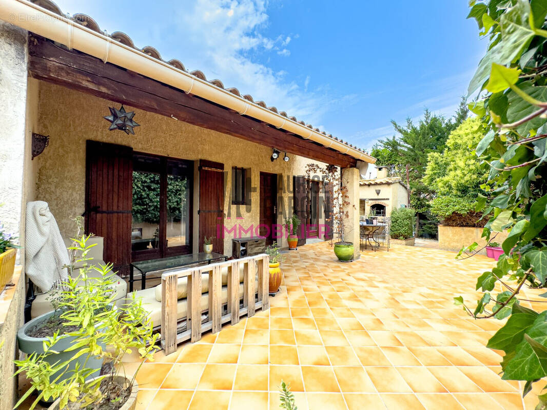 Maison plain-pied, 4 chambres 84300 Cavaillon - Maison à CAVAILLON
