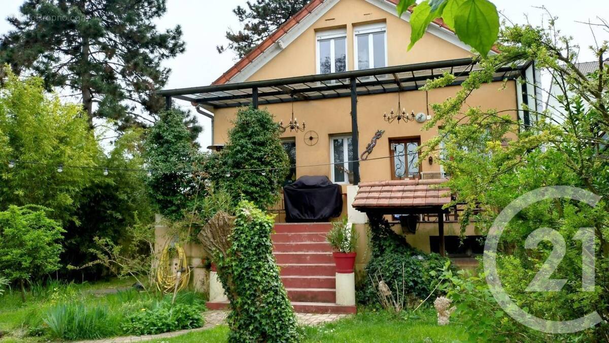 Maison à FONTENAY-SOUS-BOIS