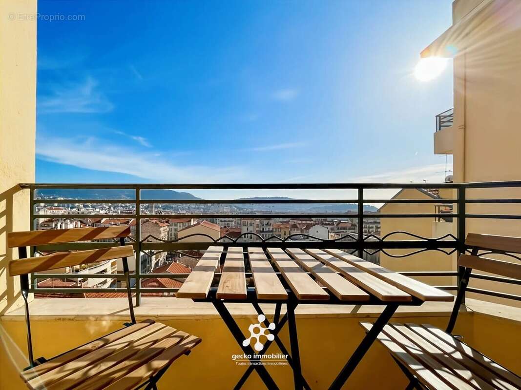 Appartement à NICE