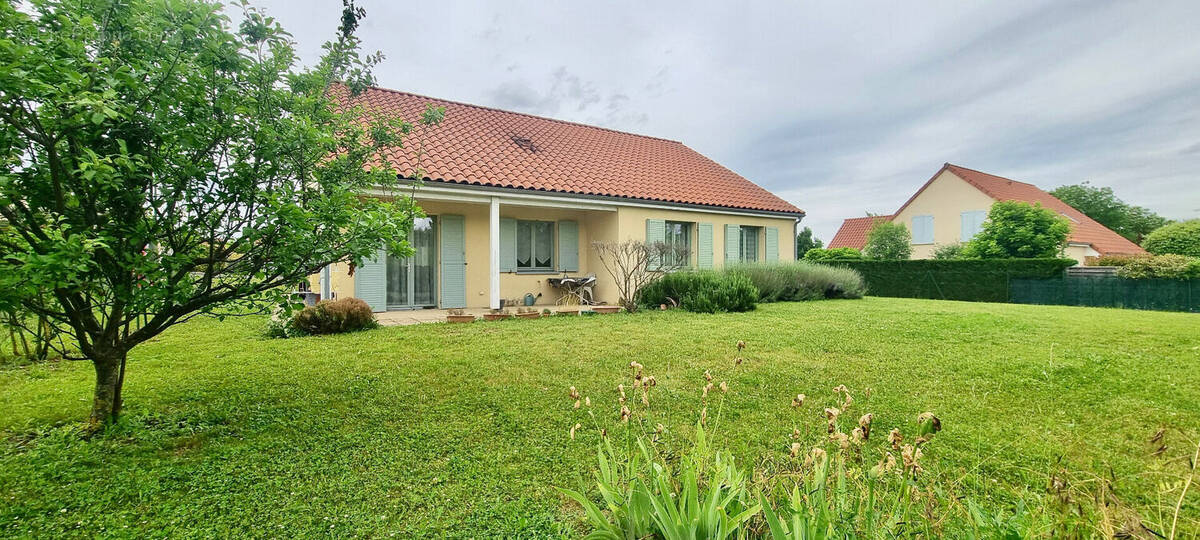 Maison à LE CENDRE