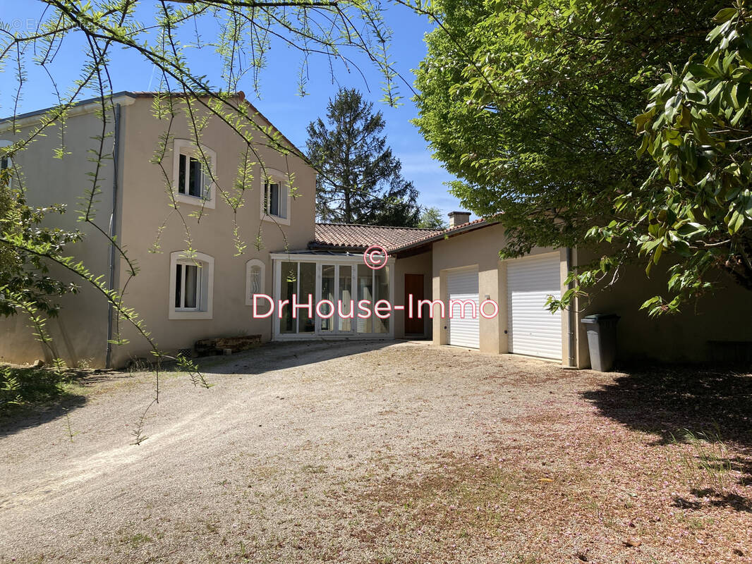 Maison à LIGUGE