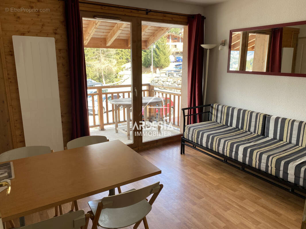 Appartement à AVRIEUX