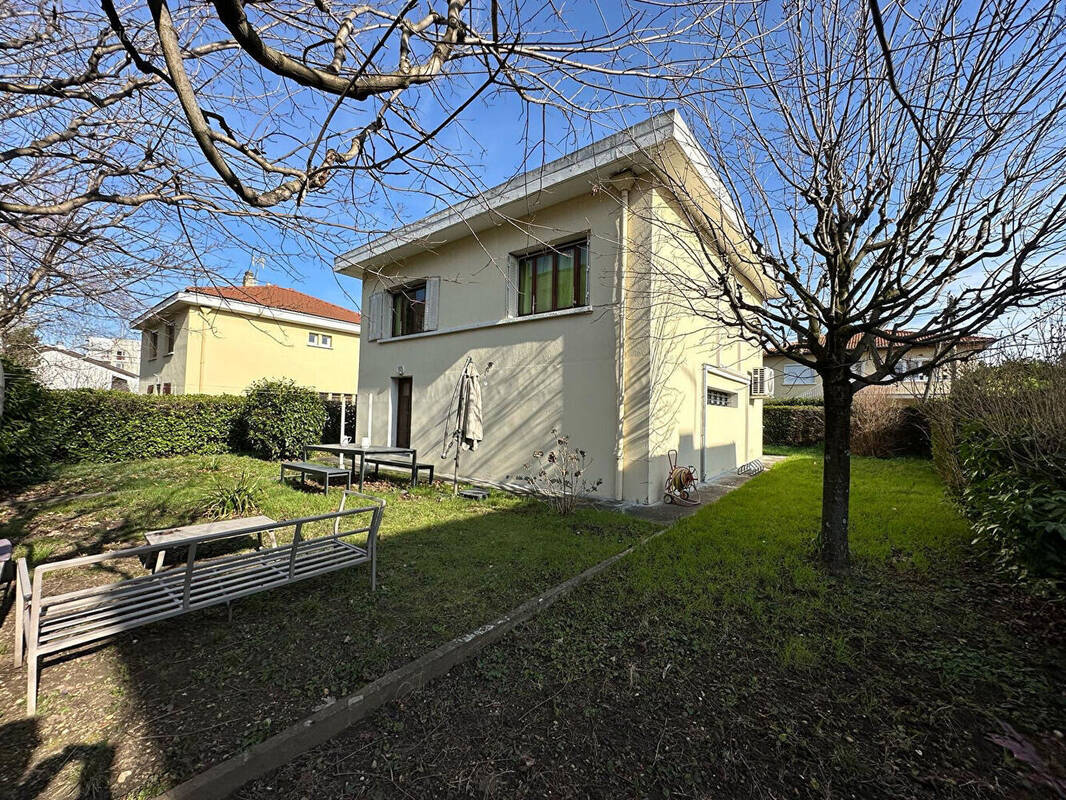 Maison à LYON-8E