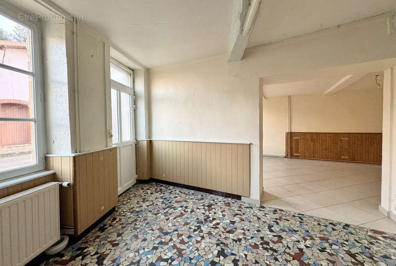 Maison à LA CLAYETTE