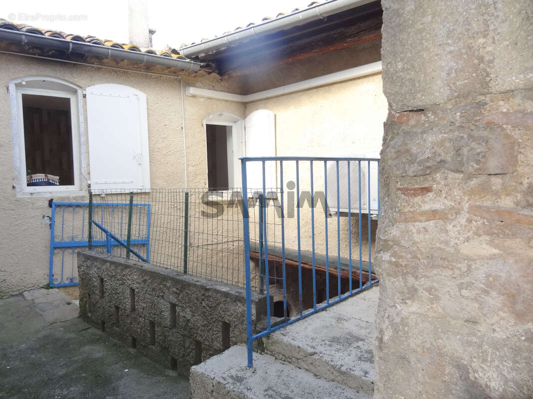 Maison à COMBAS