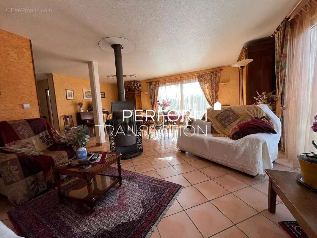 Maison à FONTANIL-CORNILLON