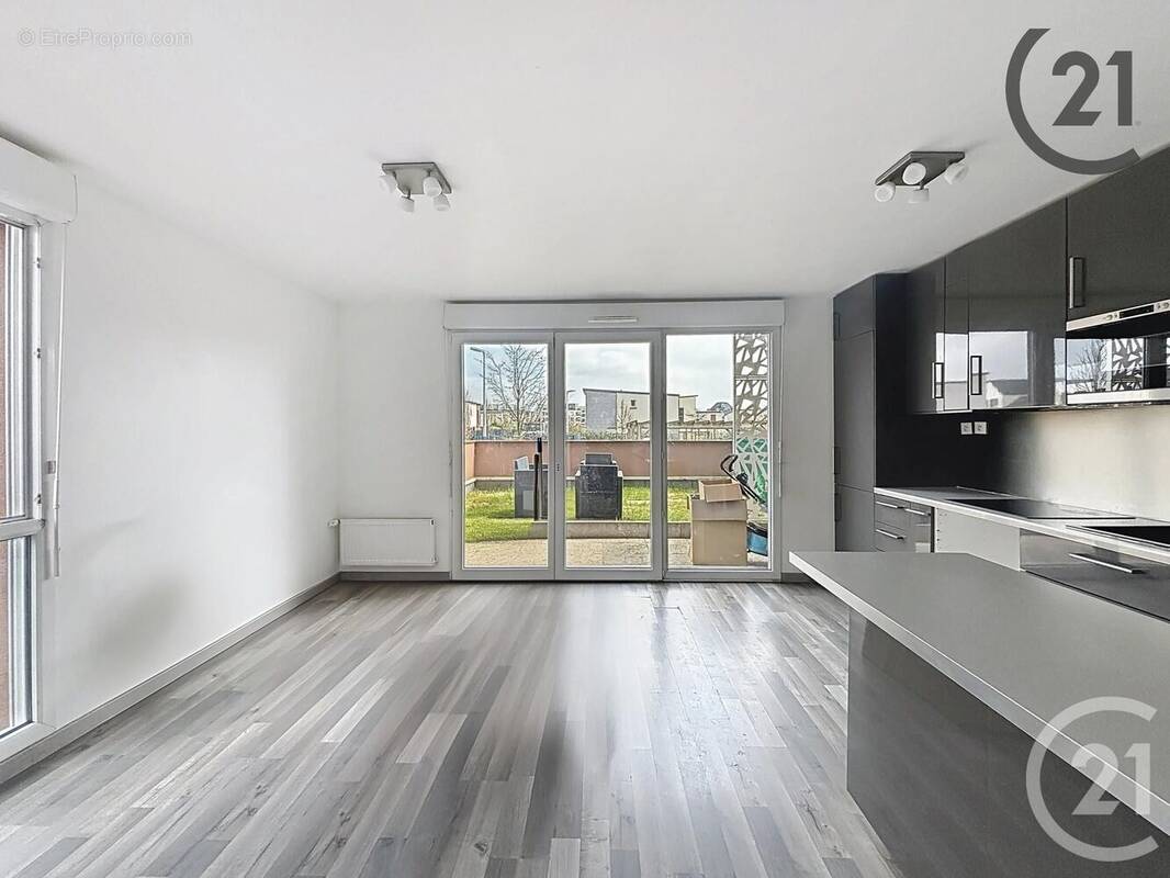 Appartement à MOISSY-CRAMAYEL