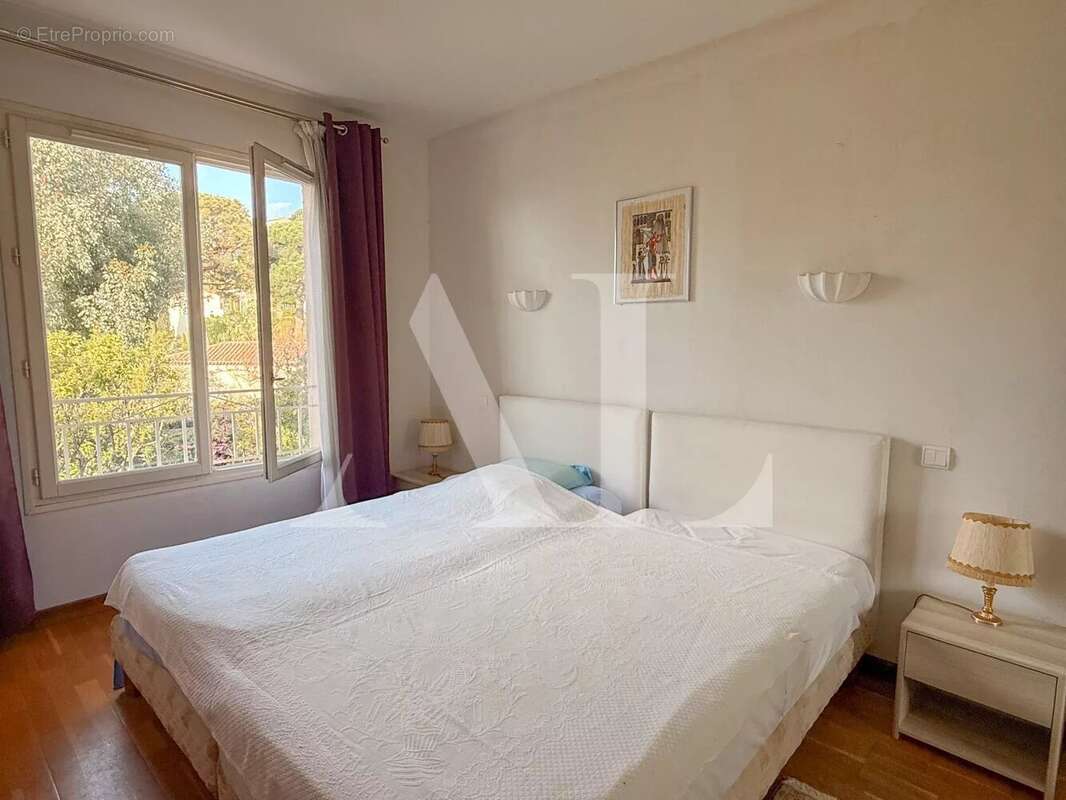 Maison à VALLAURIS