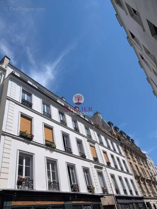 Appartement à PARIS-11E