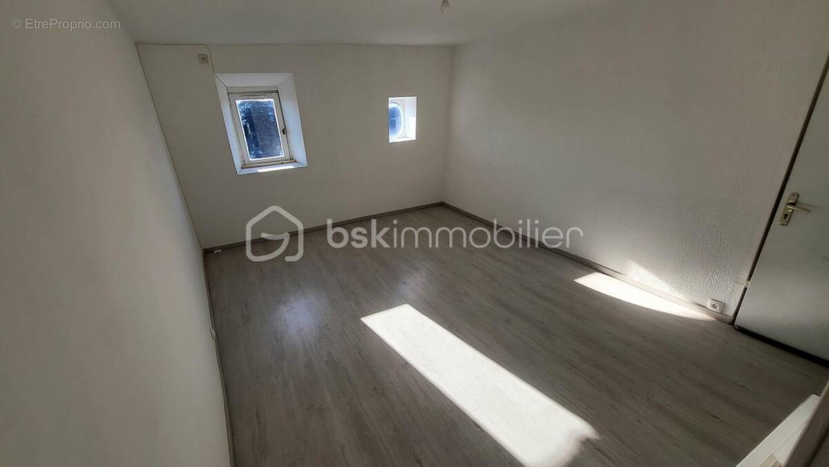 Appartement à ANGERVILLE