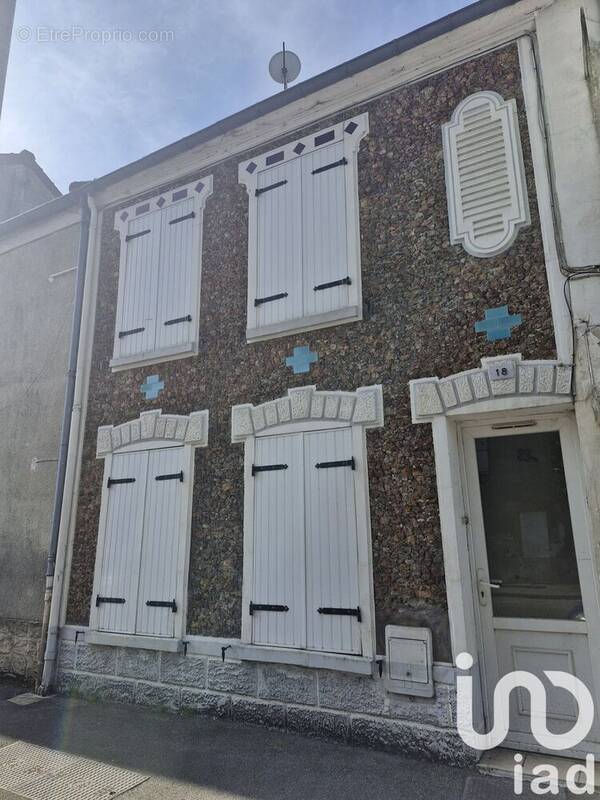 Photo 1 - Maison à LA FERTE-GAUCHER