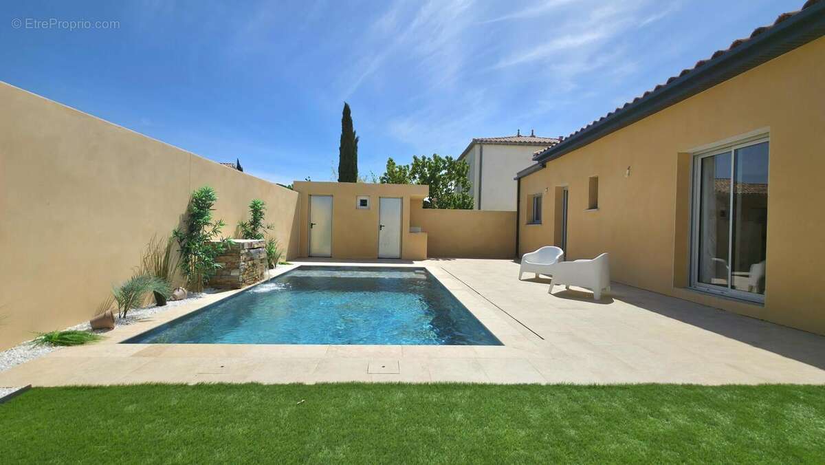 Maison à SAINT-BAUZILLE-DE-LA-SYLVE