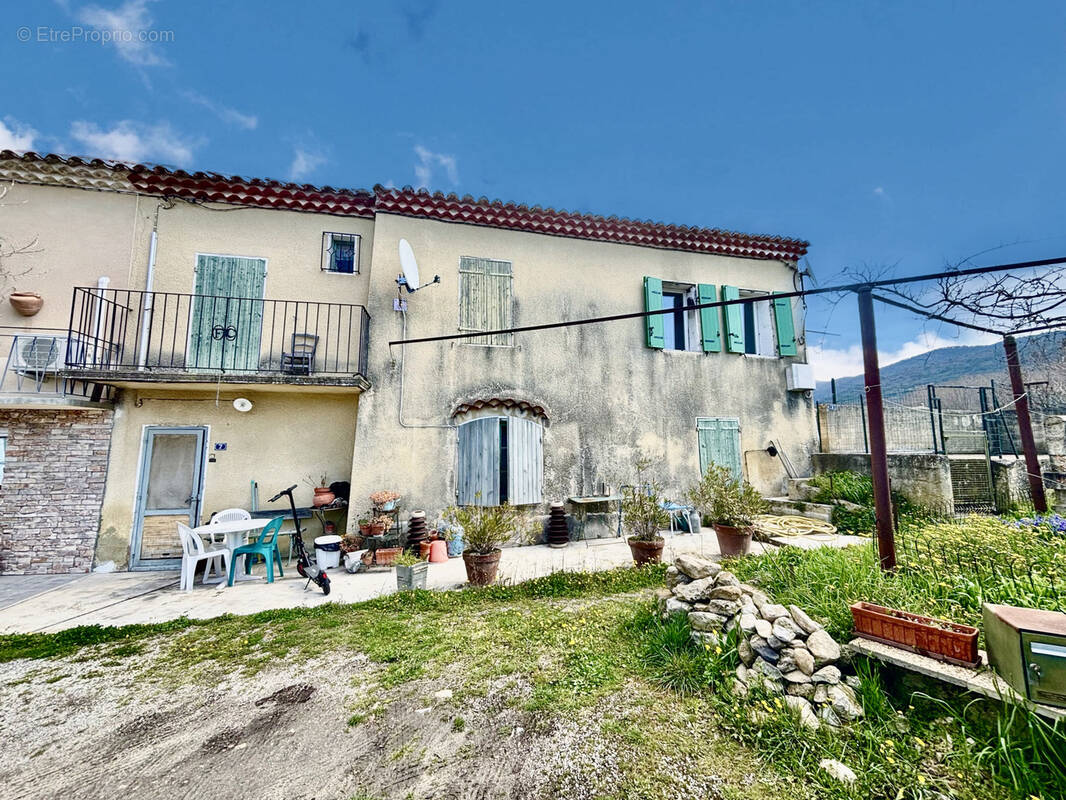 Maison à MALAUCENE