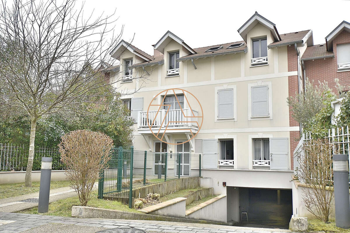 Appartement à SAINT-MAUR-DES-FOSSES