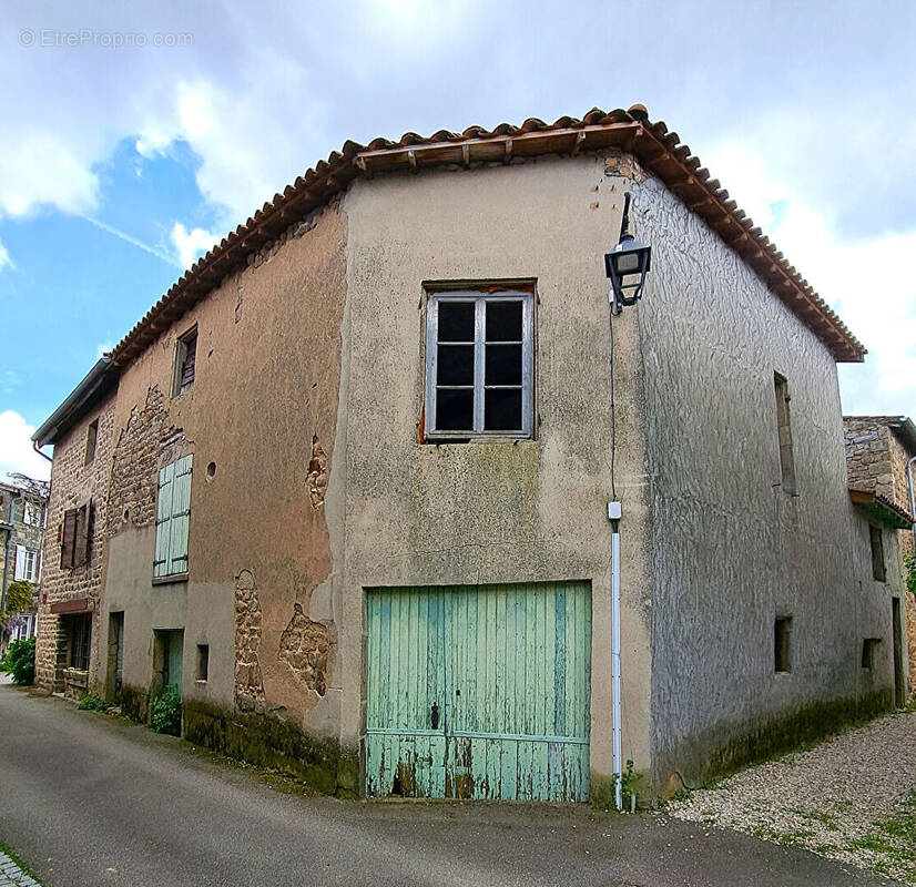 Maison à MONTAGNY