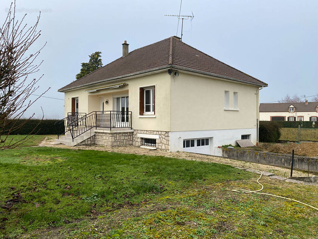 Maison à LADON