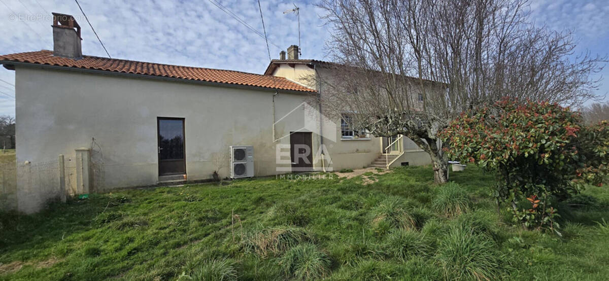 Maison à MONTPON-MENESTEROL