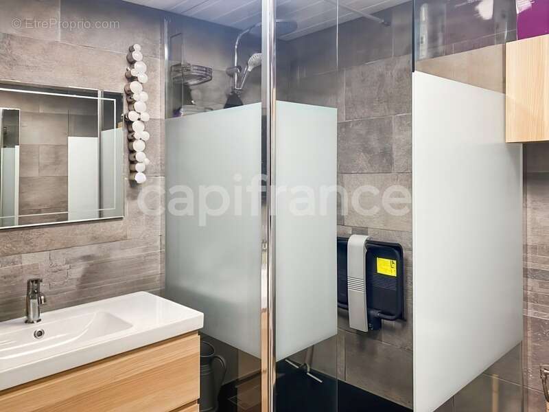Appartement à VERT