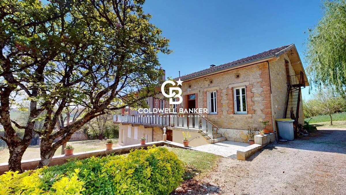 Maison à MONCLAR-DE-QUERCY