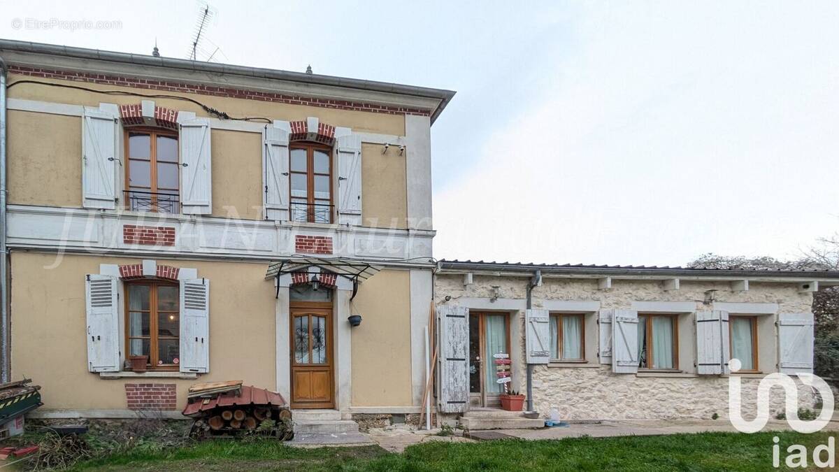 Photo 1 - Maison à VALENCE-EN-BRIE