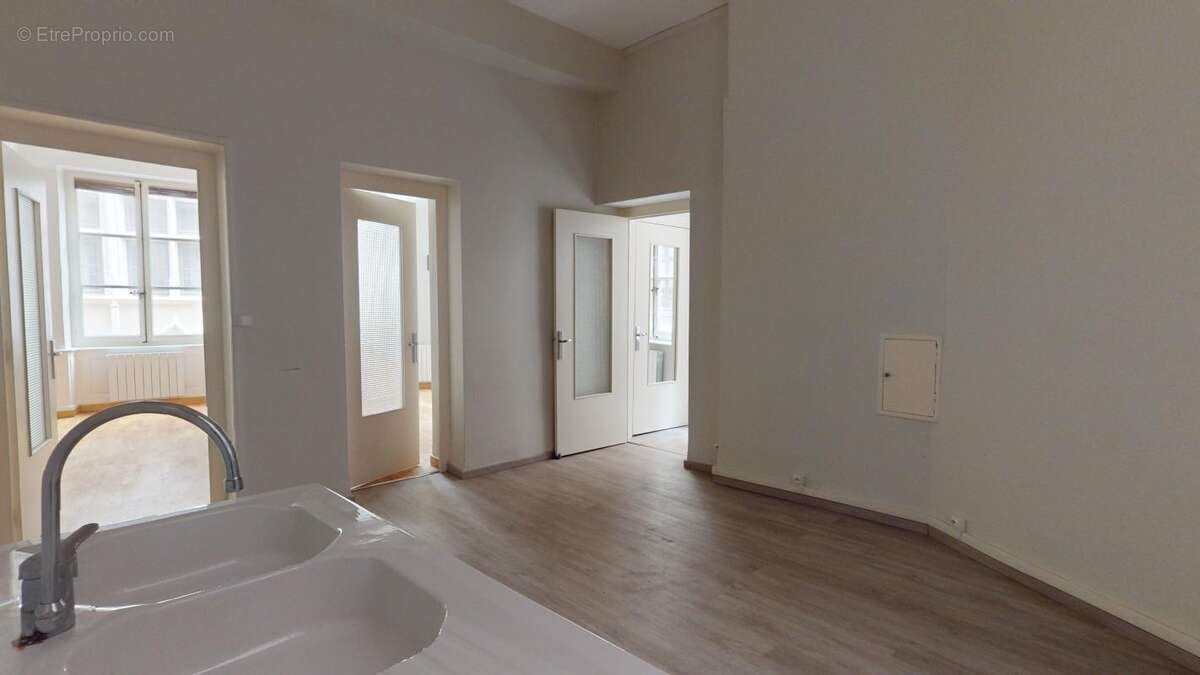 Appartement à LYON-5E