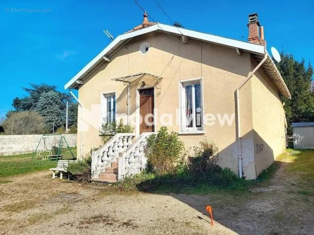 Photo 1 - Maison à BRON