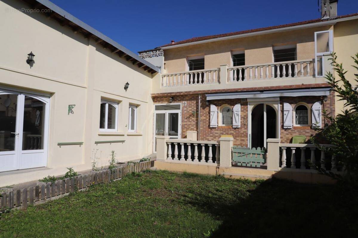 Maison à LAVELANET