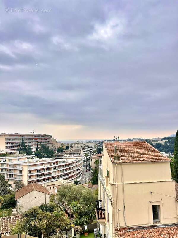 Appartement à LE CANNET