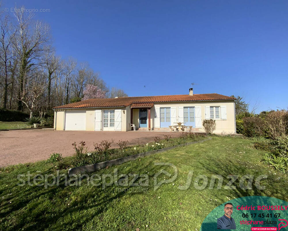 Maison à AVY