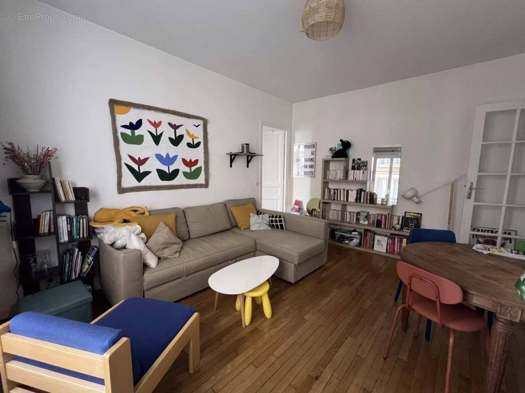 Appartement à PARIS-4E