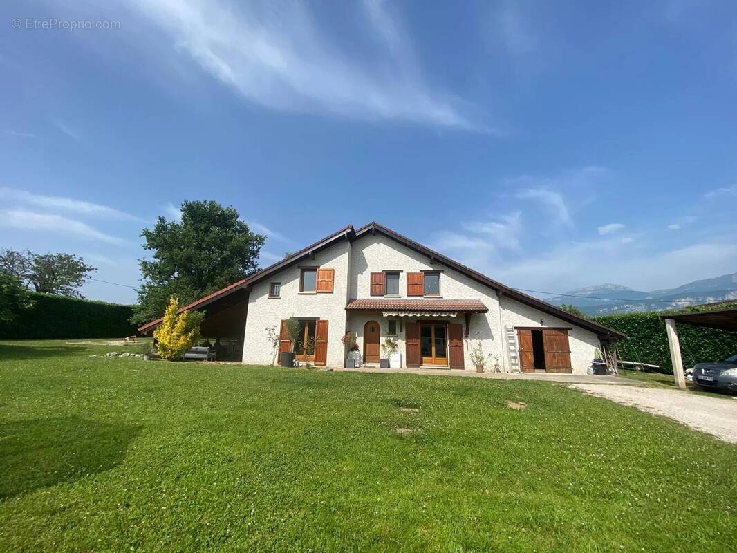Appartement à MOIRANS