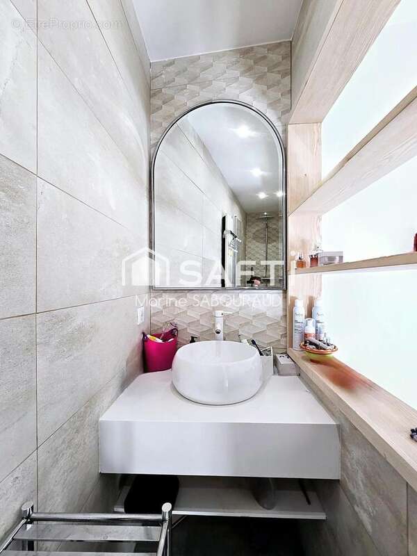 Photo 4 - Appartement à COTIGNAC