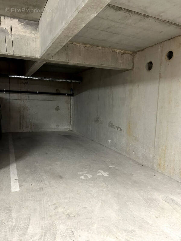 Parking à REIMS
