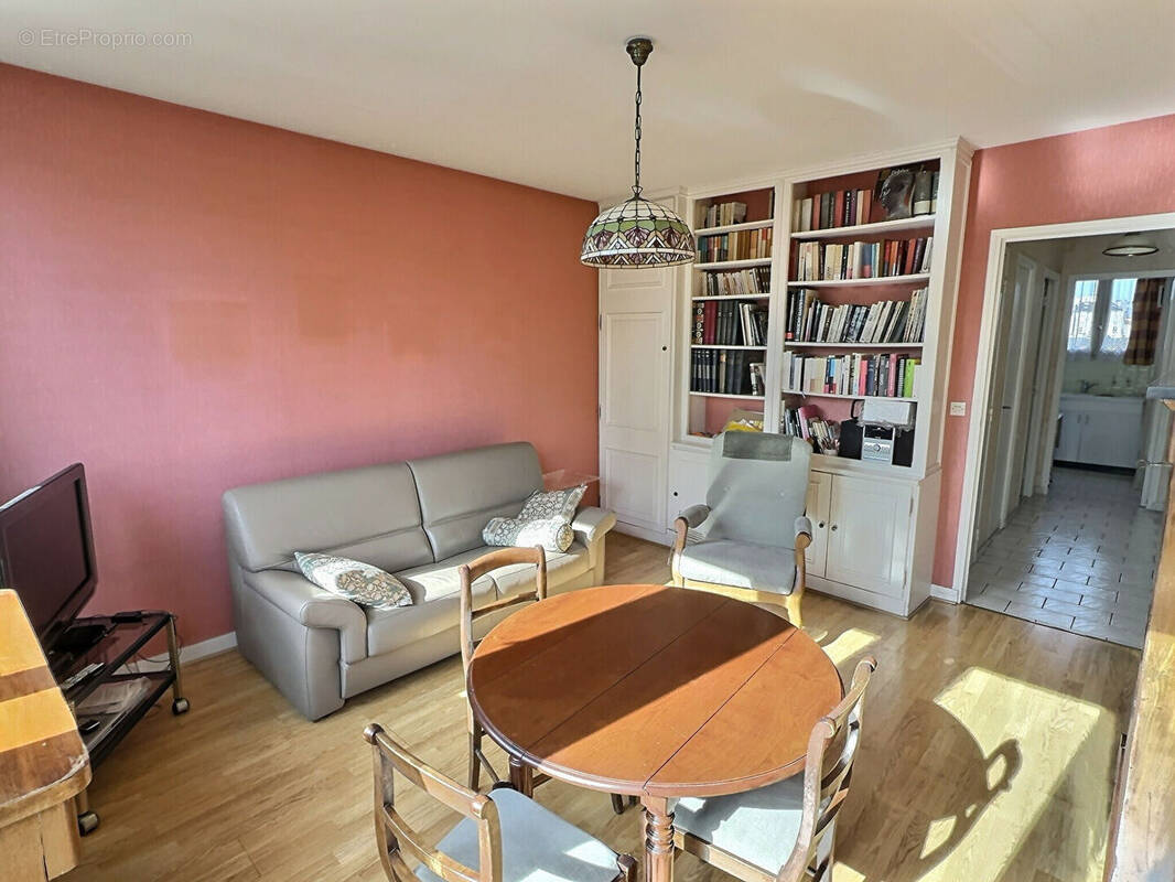 Appartement à IVRY-SUR-SEINE