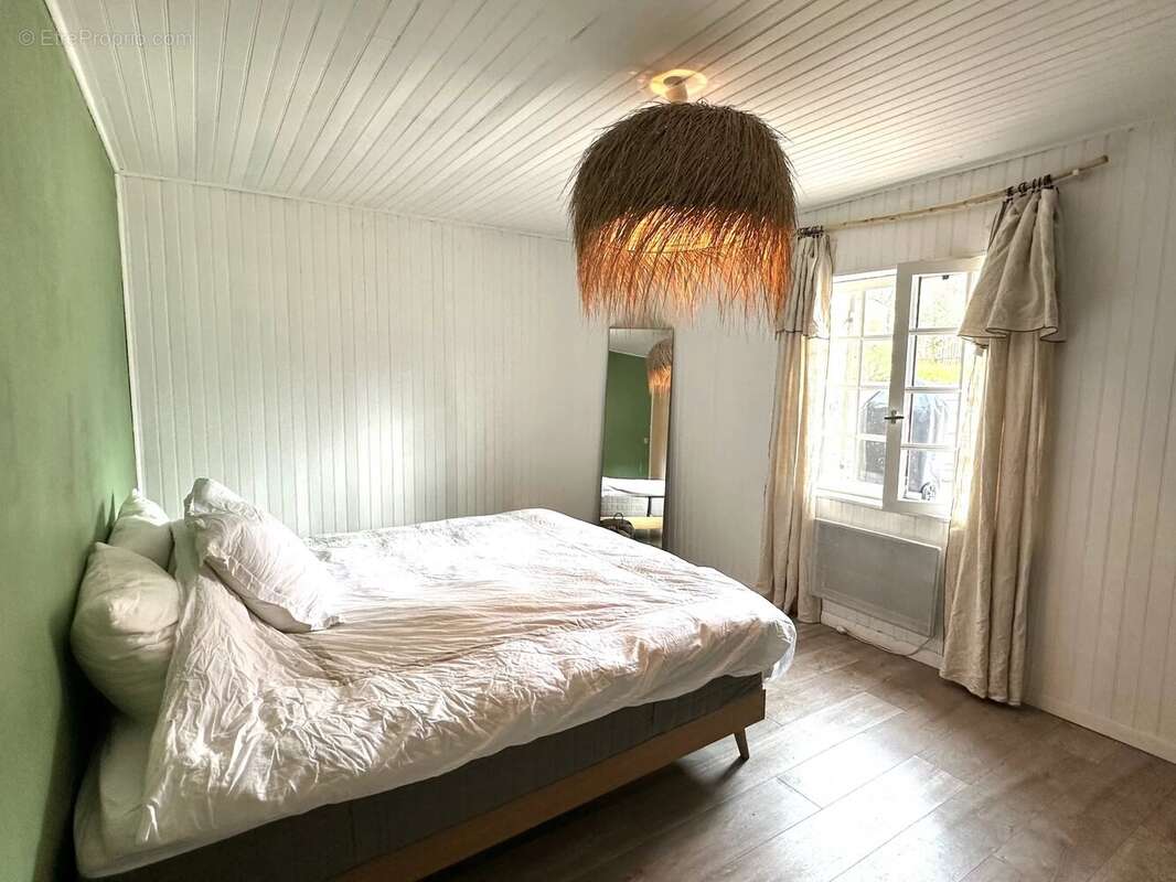 Maison à PINEUILH