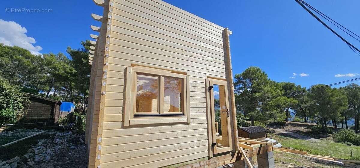 chalet neuf terrain, habitation legere, chalet, 4 pieces, - Autre à LE CASTELLET