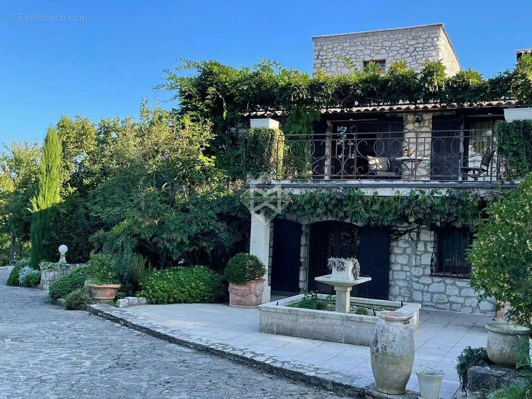 Maison à BIOT