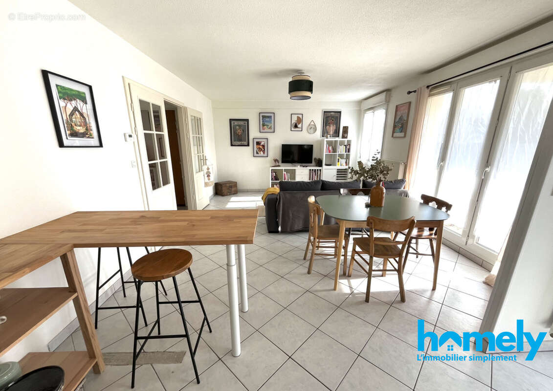 Appartement à OGY