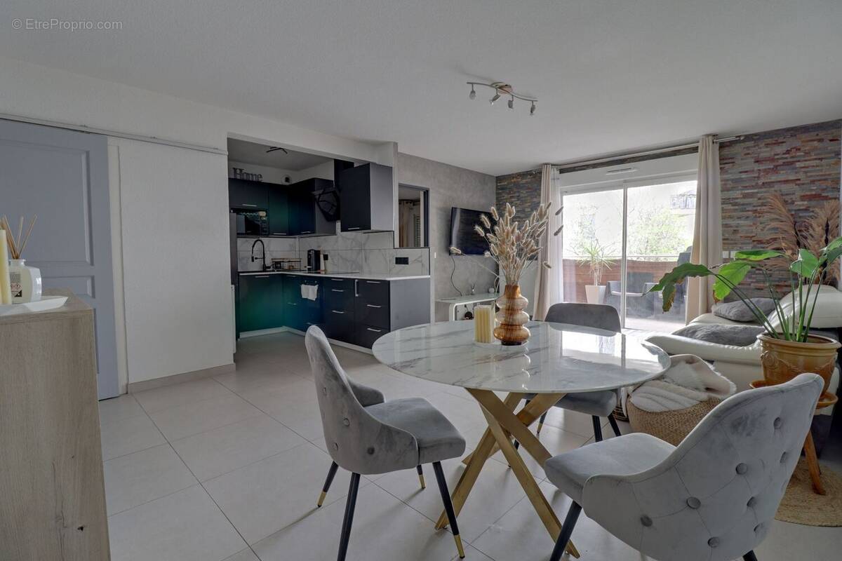 Appartement à CASTELNAU-LE-LEZ